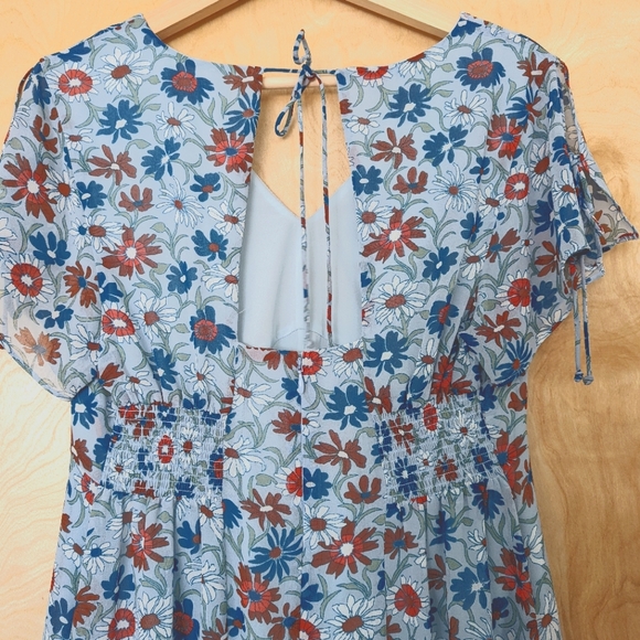 Madewell Blue Floral Dress Flutter Sleeves Keyhole Back - Picture 2 of 3